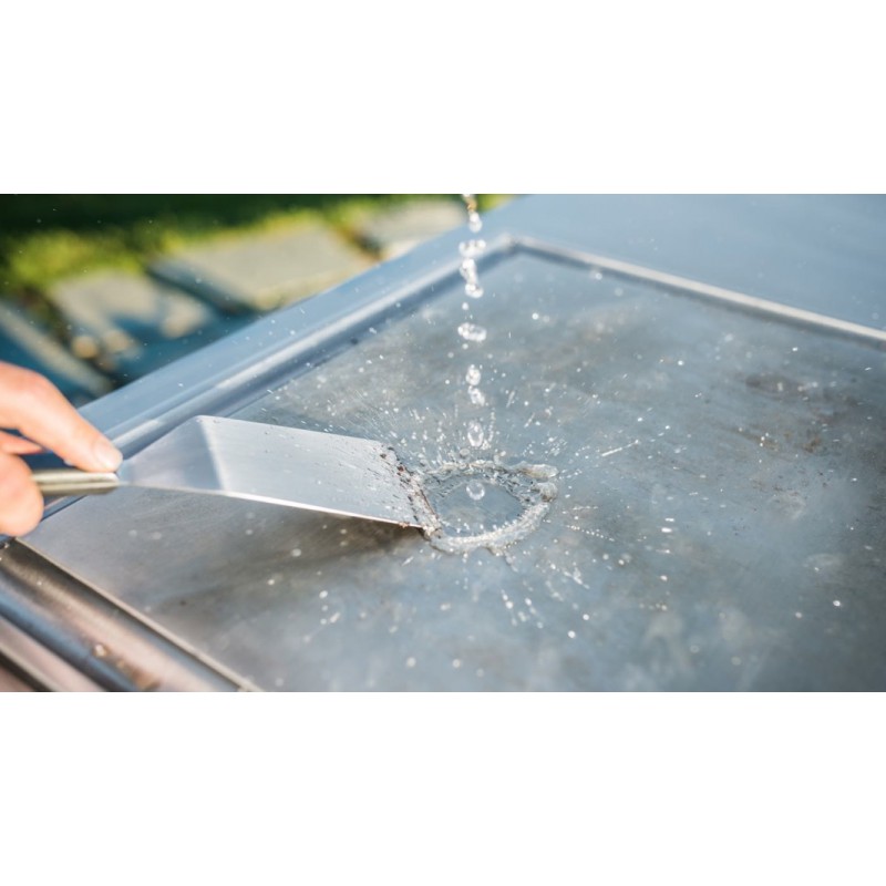 Výtok na vodu pre čistenie teppanyaki 